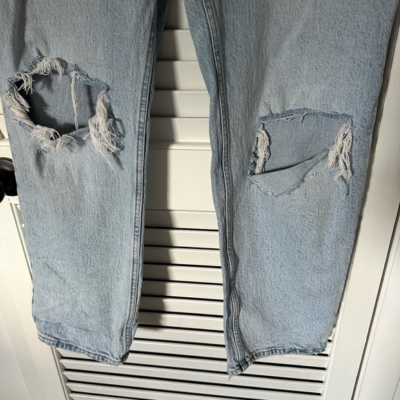 Abercrombie “The Dad High Rise” Jeans - Picture 2 of 5